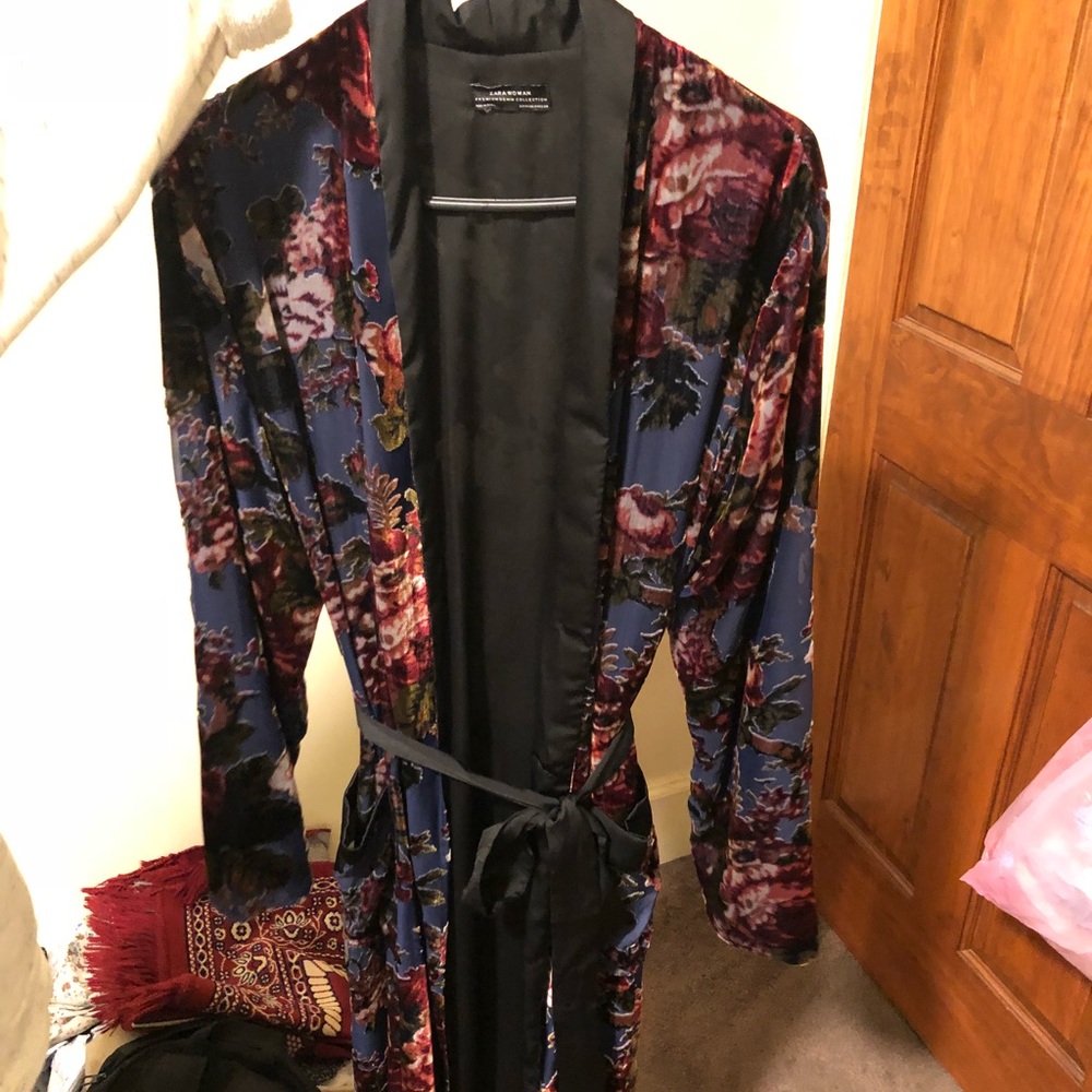 Zara kimono